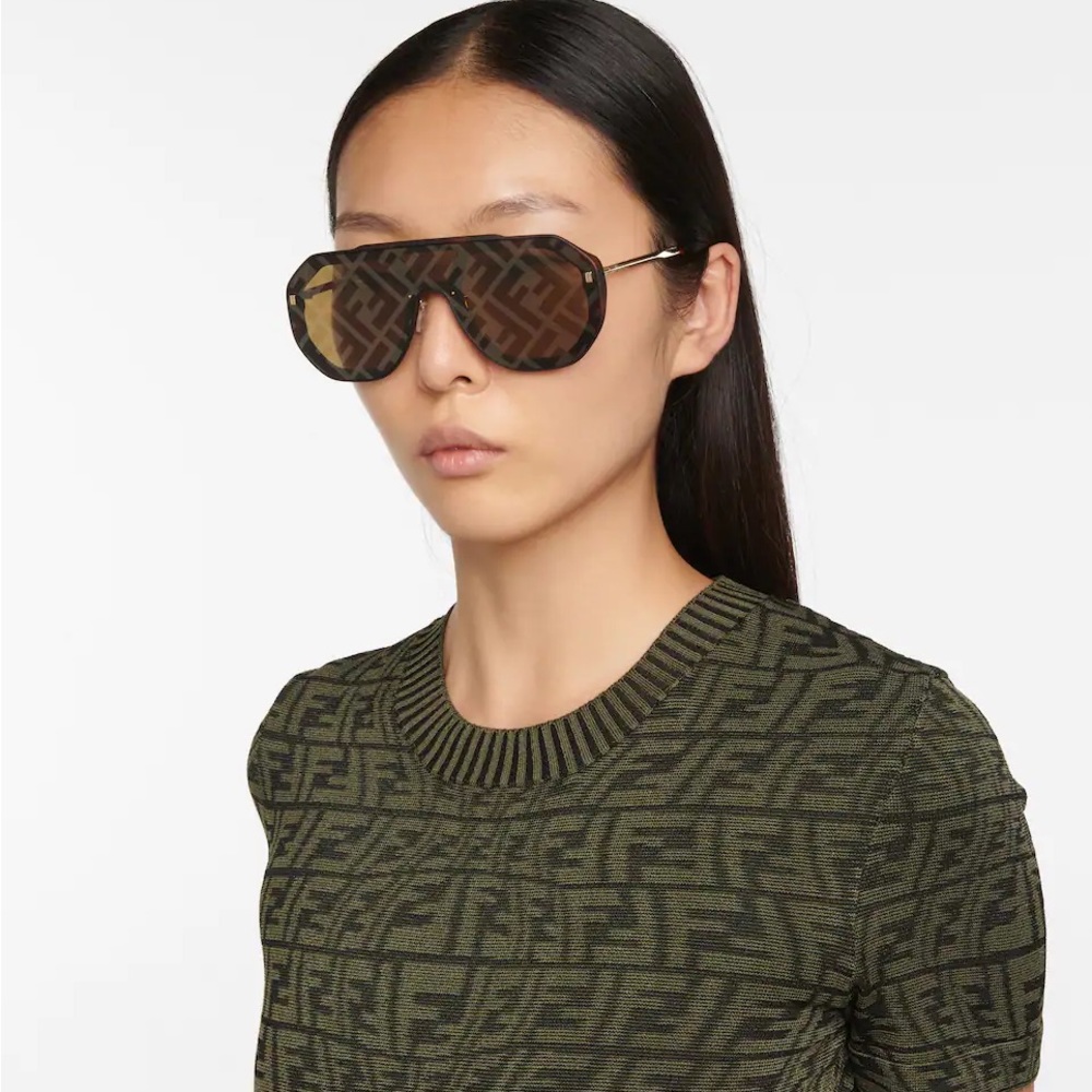 Fendi logo sunglasses